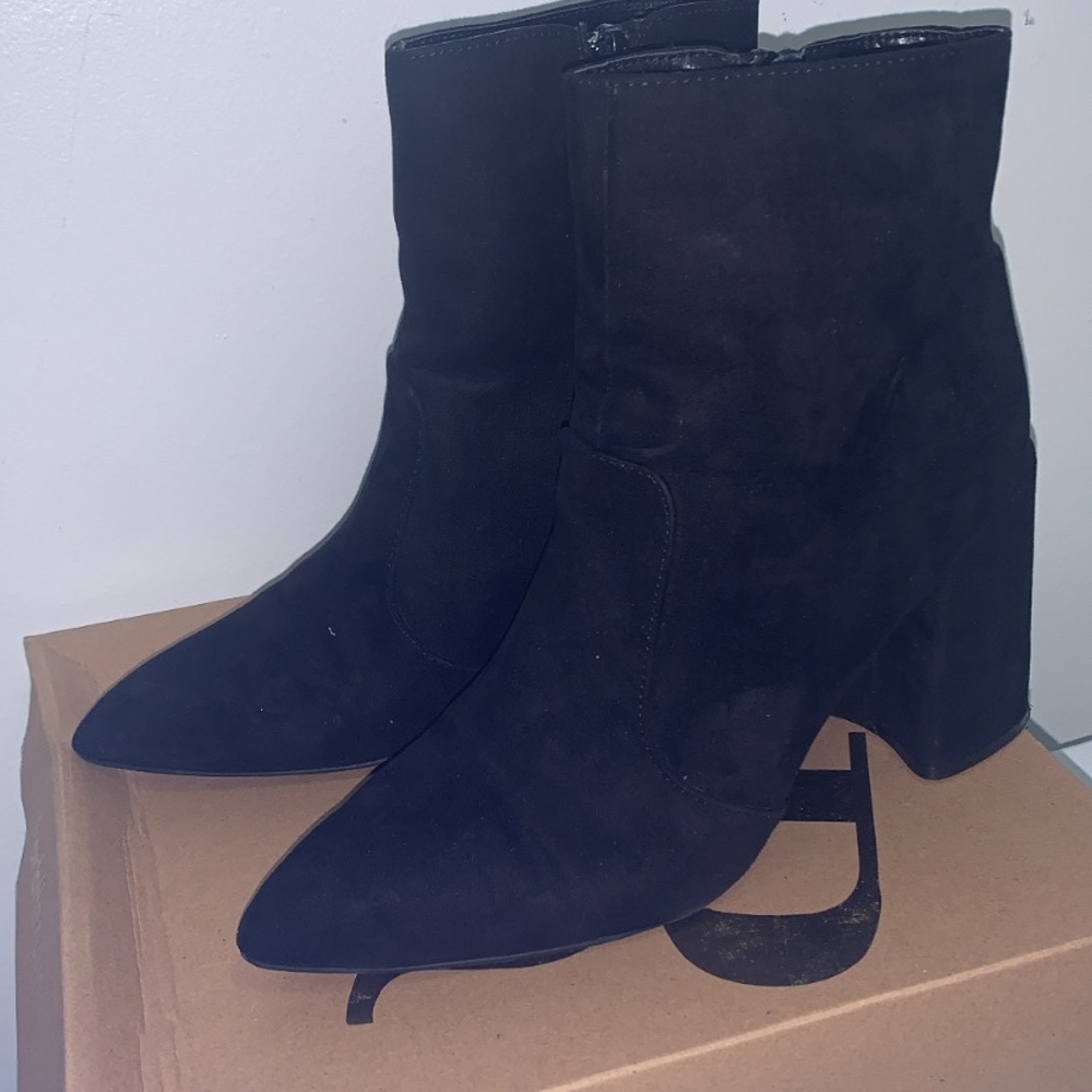 Charlotte Russe Black Ankle Booties Size 9